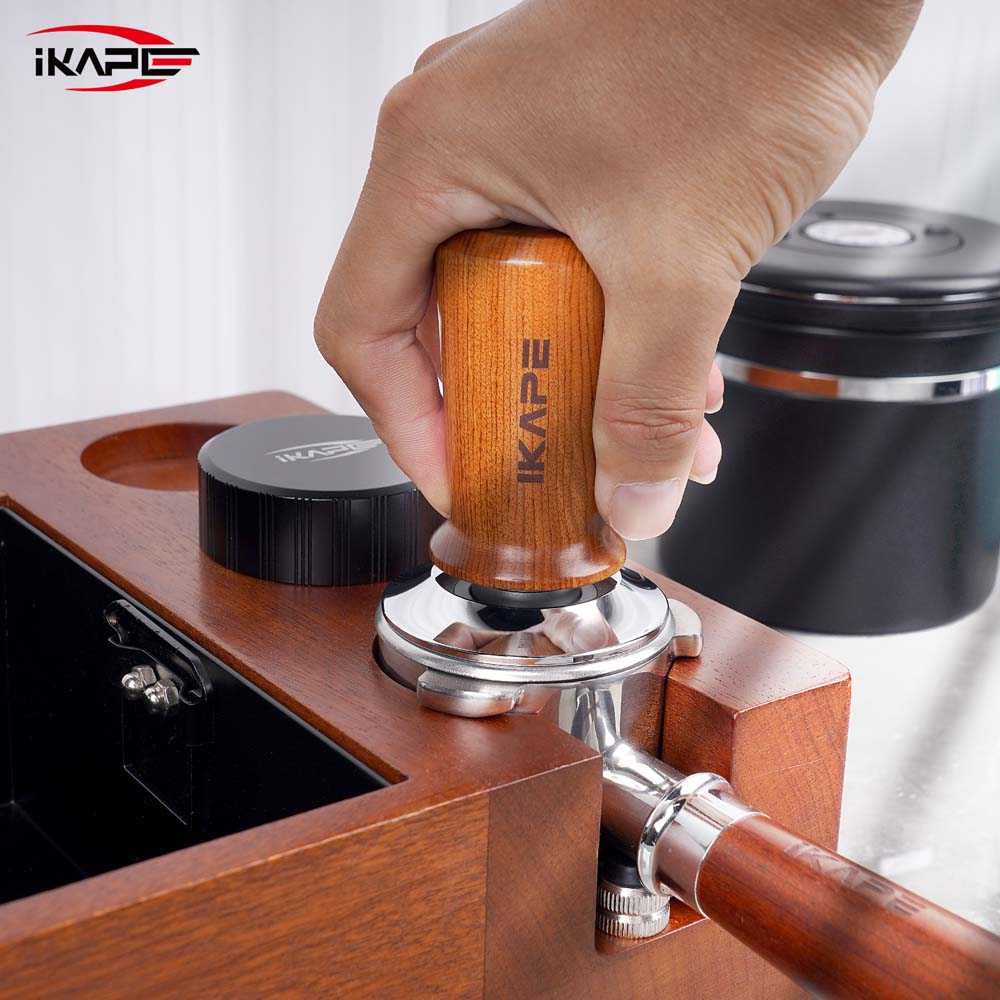 Wooden-Handle Spring Tamper - 49 to 58.5mm