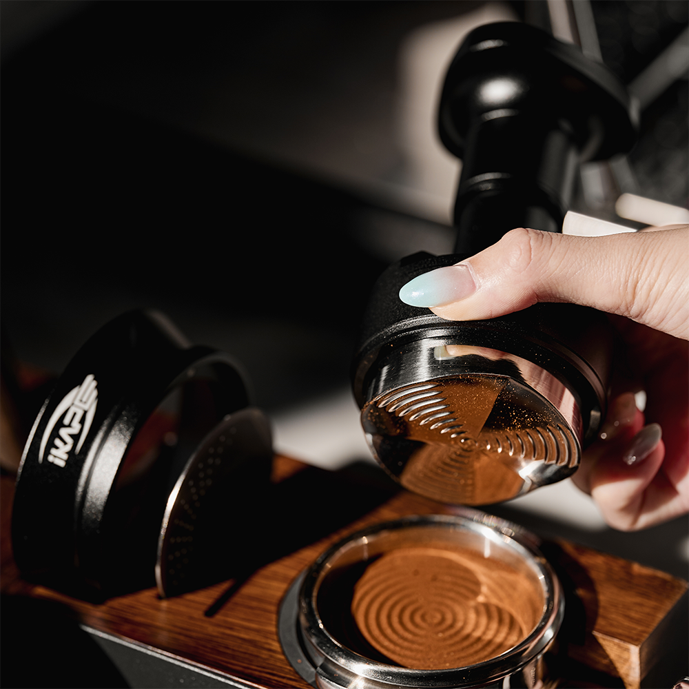 UniPress Distributor and Tamper in One