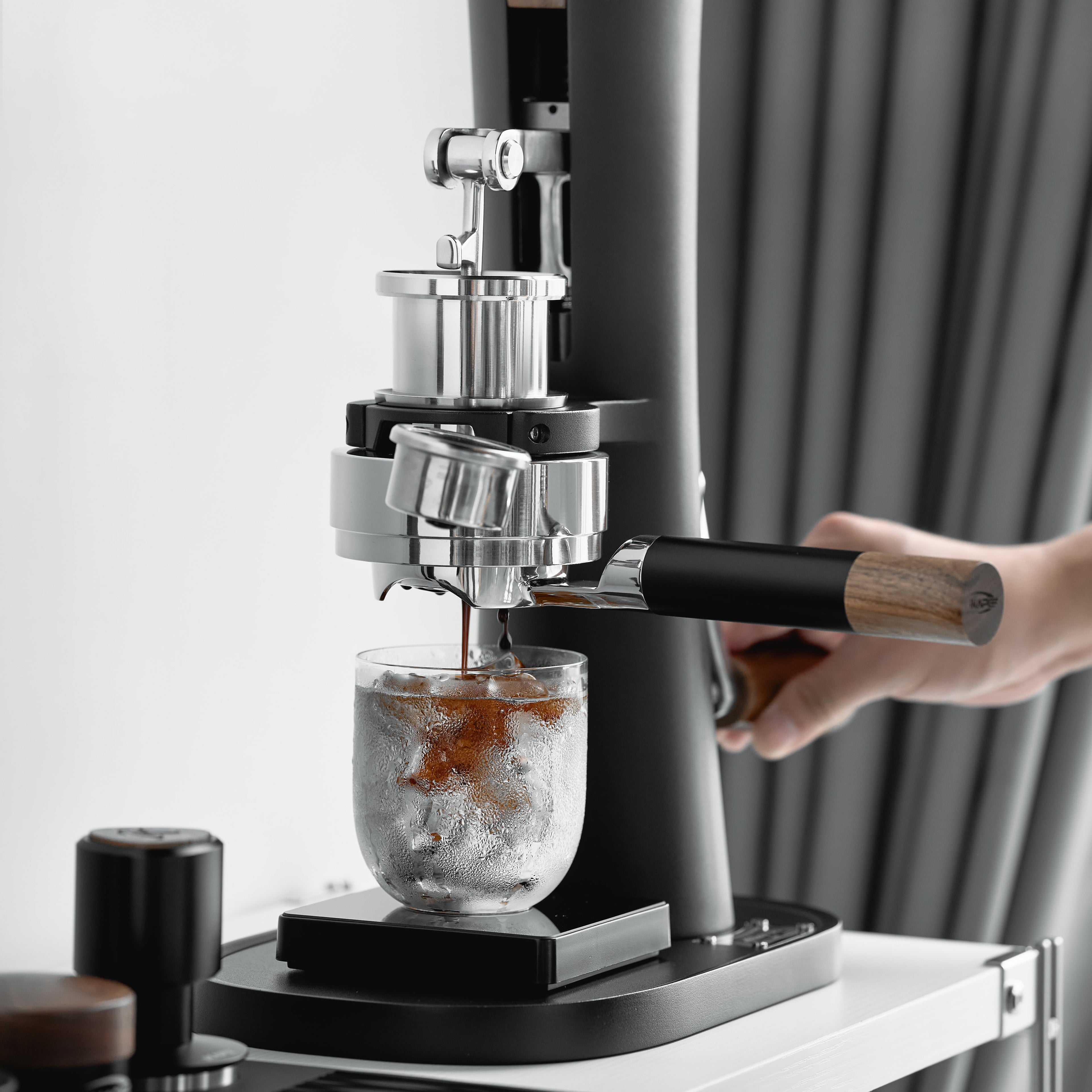 Openwork Bottomless Portafilter with Basket