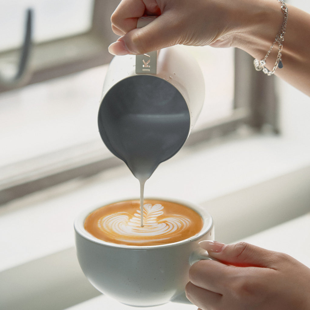 Latte Art Pitcher - Hollow-Out Handle