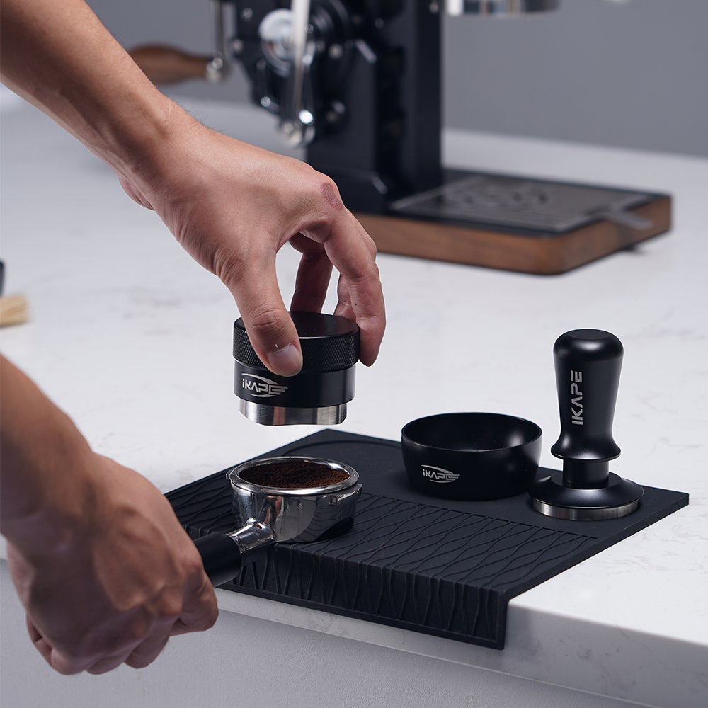 Tamper and Distributor Set - Black or White